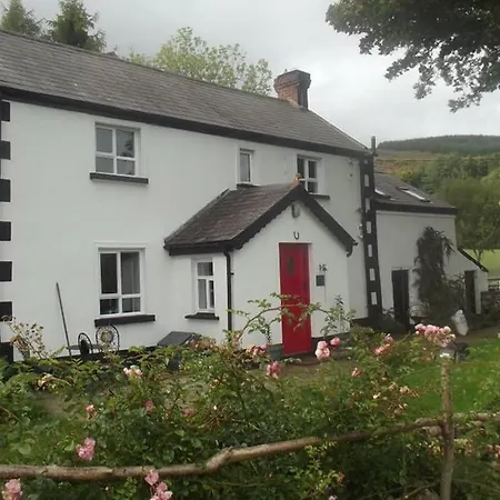 Quarvue Farmhouse, Unique House With Views Of Mournes And Cooleys * O Meith