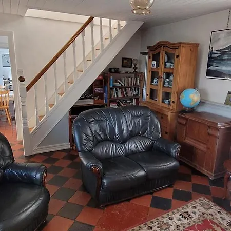 Quarvue Farmhouse, Unique House With Views Of Mournes And Cooleys