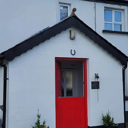 בית נופש Quarvue Farmhouse, Unique House With Views Of Mournes And Cooleys *