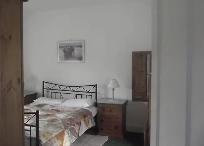 Quarvue Farmhouse, Unique House With Views Of Mournes And Cooleys * O Meith