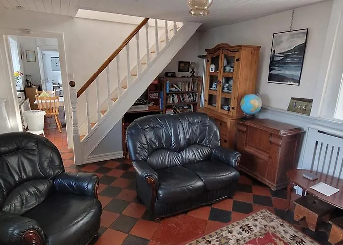 Quarvue Farmhouse, Unique House With Views Of Mournes And Cooleys