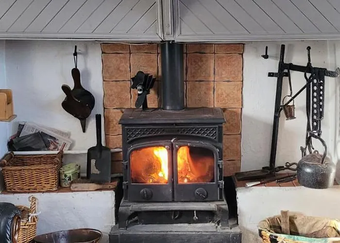 Quarvue Farmhouse, Unique House With Views Of Mournes And Cooleys * O Meith