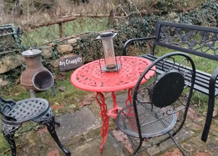 Quarvue Farmhouse, Unique House With Views Of Mournes And Cooleys *